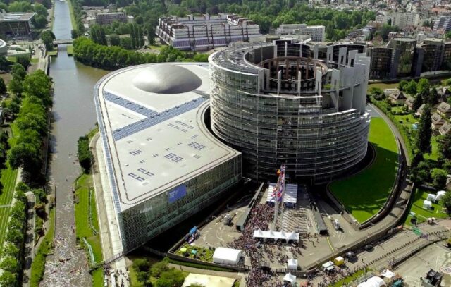 el_parlamento_europeo_alerta_sobre_la_persecucion_de_critianos_en_Argelia.jpg