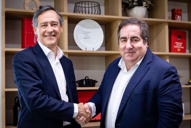 Grupo_Gallo_se_alia_con_Fertiberia_para_utilizar_fertilizantes_con_bajas_emisiones_de_carbono_para_trigo_sostenible.jpg