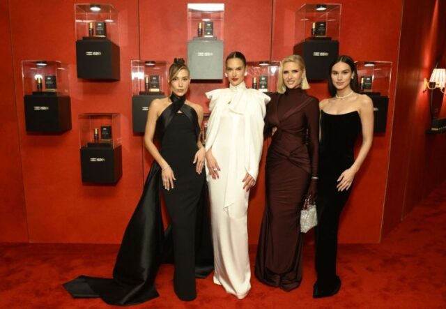ISDIN_y_sus_embajadoras_alessandra_ambrosio_y_judit_masco_protagonistas_de_la_Vanity_Fair_Oscar_Party.jpg