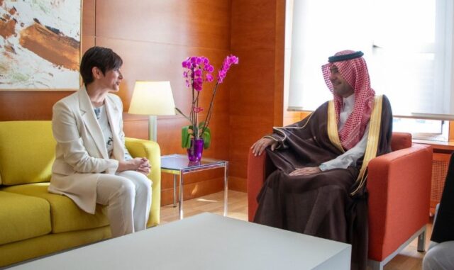 La_ministra_de_vivienda_considera_a_arabia_saudi_un_socio_economico_de_vital_importancia_para_Espana.jpg