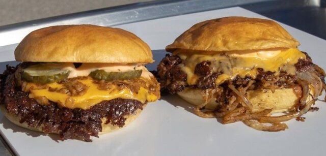 El_critico_gastronomico_Alberto_de_Luna_destaca_las_hamburguesas_de_Marlons_en_sus_recomendaciones.jpg