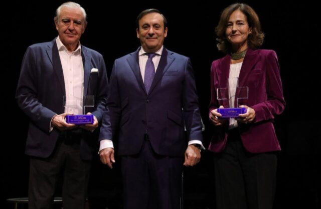 La_Fundacion_Cofares_inaugura_la_Navidad_con_su_tradicional_Concierto_Benefico.jpg