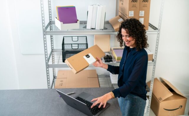 Un_estudio_de_Amazon_Business_concluye_que_los_equipos_de_compras_espanoles_se_enfrentan_a_otro_ano_de_control_de_y_complejidad_operativa.jpg