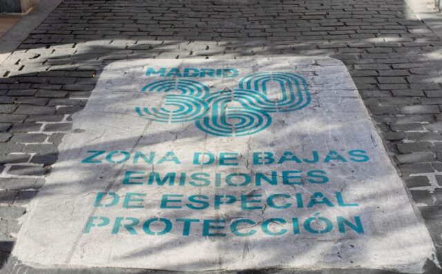 El_transporte_publico_la_distribucion_urbana_de_mercancias_o_la_reordenacion_del_espacio_publico_claves_para_el_exito_de_las_Zonas_de_Bajas_Emisiones.jpg