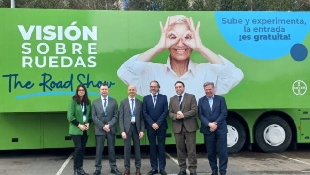 La_campana_de_salud_oftalmologica_de_Bayer_finaliza_tras_acoger_a_mas_de_mil_visitantes.jpg