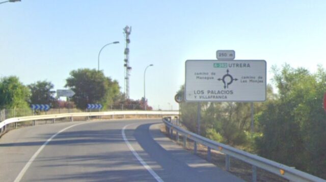 Imagen de la carretera de acceso al camino de las Monjas (lugar del suceso)