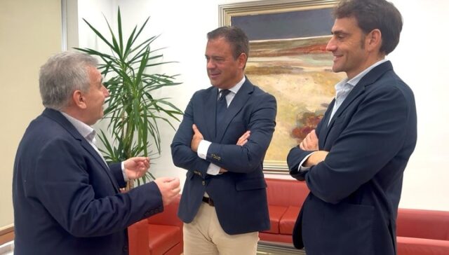 La_Comunidad_de_Murcia_refuerza_su_presencia_internacional_con_nuevas_ayudas_a_asociaciones_en_el_exterior.jpg