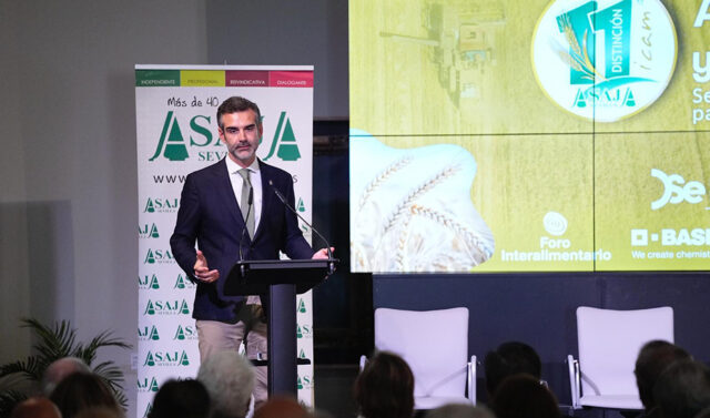 La_Junta_estima_que_el_sector_agrario_podria_perder_2.000_millones_con_la_nueva_PAC.jpg