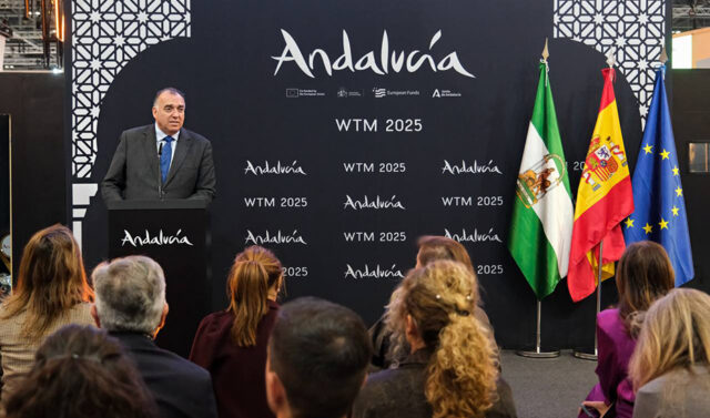 Andalucia_alcanza_un_record_historico_con_mas_de_medio_millon_de_empleos_turisticos_y_9.500_millones_en_ingresos_este_verano.jpg