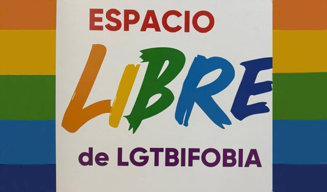 La_Junta_de_Andalucia_otorga_el_distintivo_Espacio_libre_de_LGTBIfobia_a_68_entidades_e_instituciones.jpg