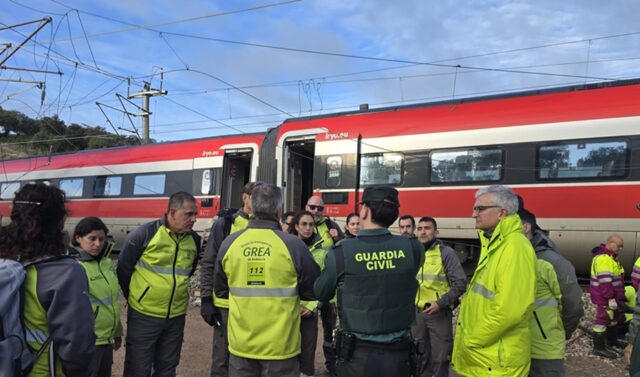 Continuan_hospitalizadas_23_personas_tras_el_grave_accidente_ferroviario_en_Adamuz.jpg