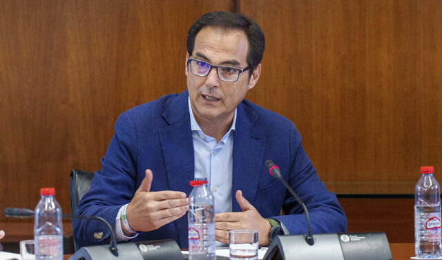 El_Parlamento_aprueba_por_unanimidad_las_ayudas_a_victimas_del_accidente_de_Adamuz.jpg