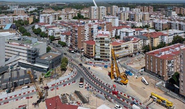 La_Junta_anuncia_el_inicio_de_la_construccion_de_la_estacion_del_Metro_en_el_Hospital_Macarena.jpg