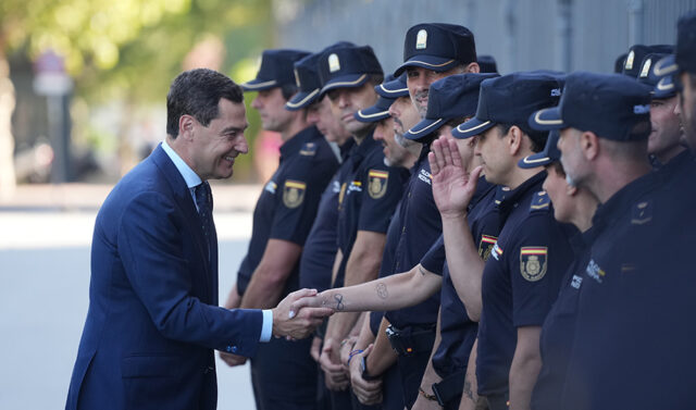Andalucia_da_la_bienvenida_a_186_nuevos_agentes_de_la_Policia_Adscrita_destacando_su_papel_crucial.jpg