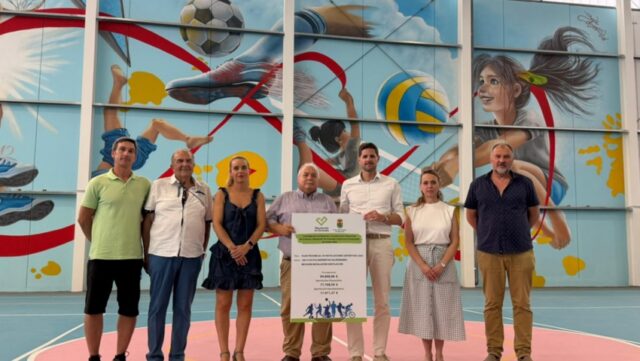 La_Diputacion_de_Granada_invierte_casi_95.000_euros_en_mejorar_la_ventilacion_de_la_pista_polideportiva_de_Valderrubio.jpeg