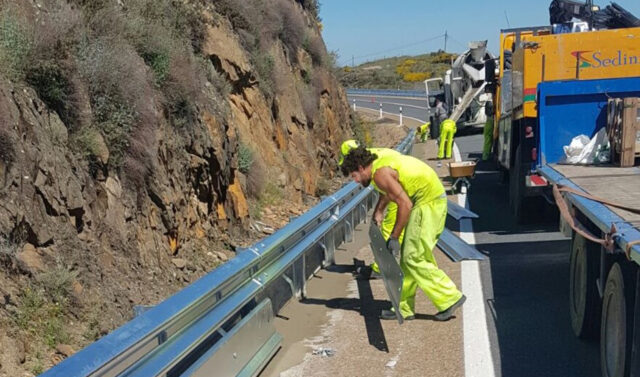 La_Junta_de_Andalucia_destina_14_millones_a_la_renovacion_de_senalizacion_y_barreras_de_seguridad_en_carreteras.jpg