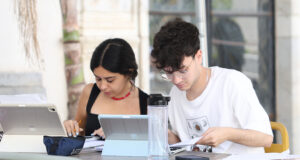 Más de 16.600 solicitudes para estudiar grados universitarios en Andalucía en el primer día de inscripción