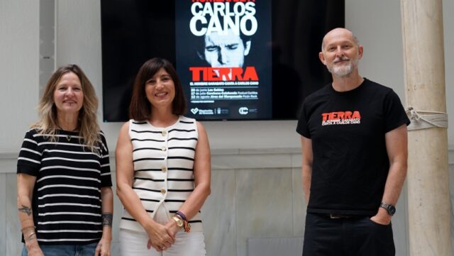 Presentan_una_gira_en_Granada_para_difundir_el_legado_de_Carlos_Cano_con_El_Hombre_Garabato.jpg