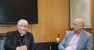 Acuerdo entre la Archidiócesis de Sevilla y el Ayuntamiento de Dos Hermanas para un nuevo centro educativo y templo