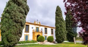 La espectacular hacienda sevillana con plaza de toros que puede ser tuya solo por 4,5 millones