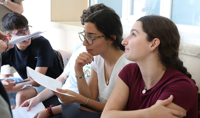 Casi_el_61_de_los_estudiantes_andaluces_supera_la_Prueba_de_Acceso_a_la_Universidad_en_su_convocatoria_extraordinaria.jpg