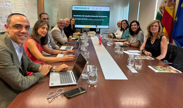El_programa_Preparadas_capacita_digitalmente_a_mas_de_85000_mujeres_andaluzas_en_594_municipios.jpg
