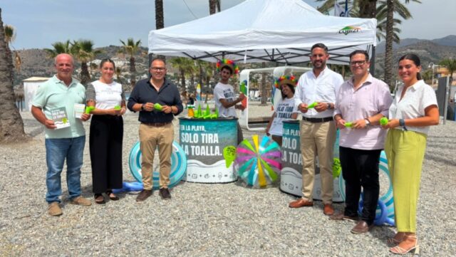Lanzan_campana_para_cuidar_y_limpiar_las_playas_de_la_Costa_Tropical_de_Granada.jpeg