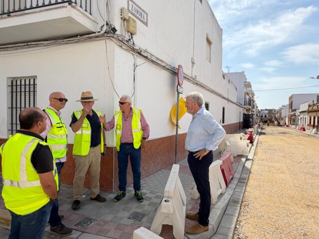 El_Ayuntamiento_de_Dos_Hermanas_concluye_la_renovacion_de_las_redes_de_abastecimiento_y_saneamiento_en_la_calle_Zamora.jpg