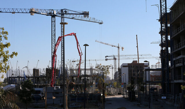 La_Junta_de_Andalucia_Avanza_en_la_Construccion_de_4.800_Nuevas_Viviendas_a_Traves_de_la_Unidad_Aceleradora_de_Proyectos.jpg