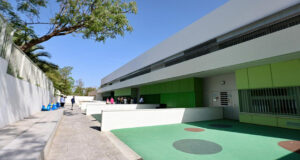 La Junta destina 106 millones a la mejora de infraestructuras en 494 centros educativos