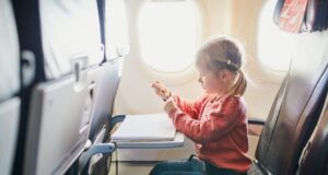 Cinco recomendaciones de easyJet para preparar un vuelo en familia
