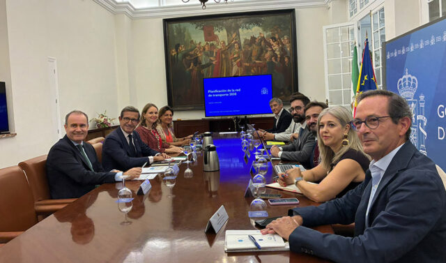 La_Junta_de_Andalucia_exige_mejoras_en_la_infraestructura_electrica_en_su_nuevo_plan_de_red.jpg