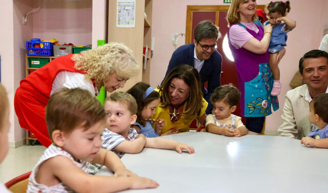 Mas_de_92.400_ninos_de_tres_anos_en_Andalucia_comienzan_el_curso_escolar_con_educacion_gratuita_para_menores_de_uno_y_dos_anos.jpg
