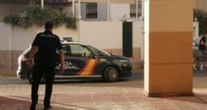 Dos policías heridos y un asaltante tiroteado en Dos Hermanas: el robo de un estanco que ha acabado en los juzgados