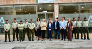 Fina Martínez destaca el trabajo de los agentes medioambientales en el norte de Granada