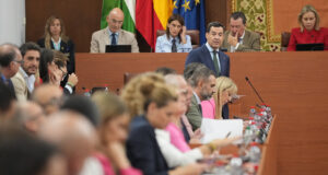 Juanma Moreno anuncia nuevas ayudas al alquiler para jóvenes menores de 35 años
