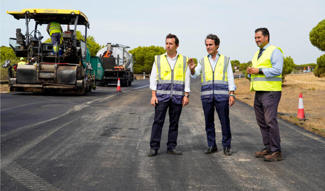 La_Junta_de_Andalucia_destina_25_millones_de_euros_a_la_rehabilitacion_de_la_carretera_entre_Matalascanas_y_Mazagon.jpg