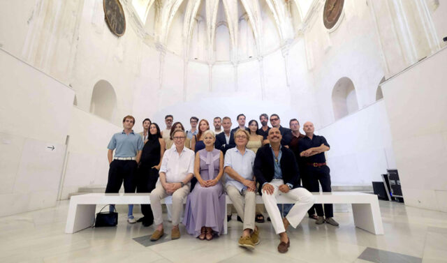 La_Junta_de_Andalucia_lanza_las_primeras_subvenciones_para_el_fomento_de_la_moda_en_la_region.jpg