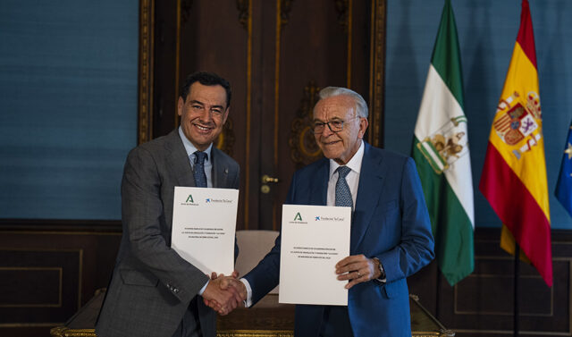 La_Junta_de_Andalucia_y_Fundacion_la_Caixa_firman_un_acuerdo_de_76_millones_para_la_obra_social_en_2026.jpg