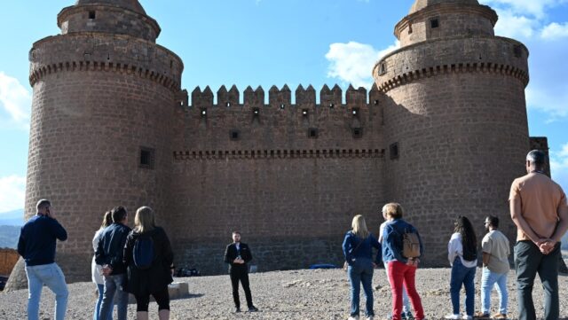 Mas_de_30.000_visitantes_han_explorado_el_Castillo_de_La_Calahorra_desde_su_apertura_al_publico_por_parte_de_la_Diputacion_de_Granada.jpeg